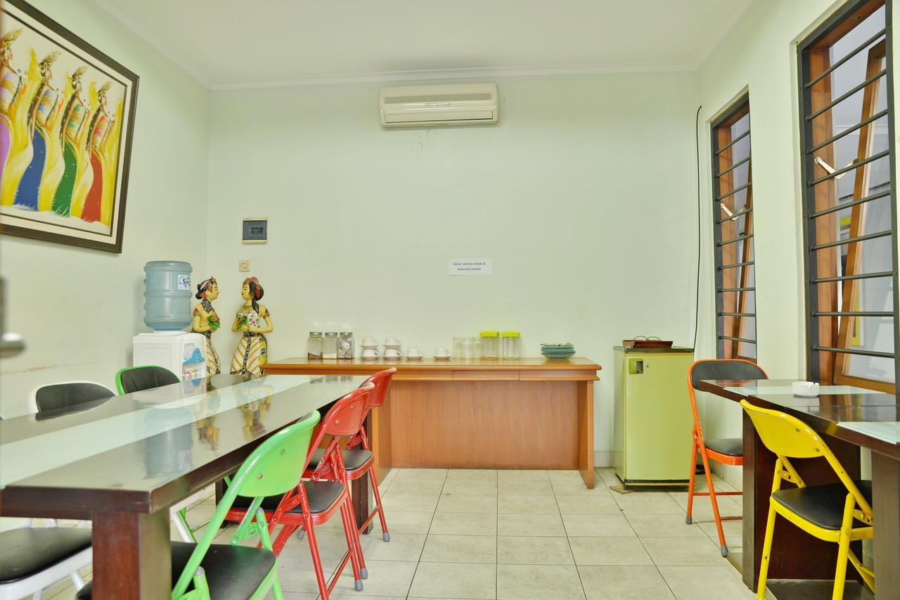Zen Cipedes Tengah Homestay Bandung