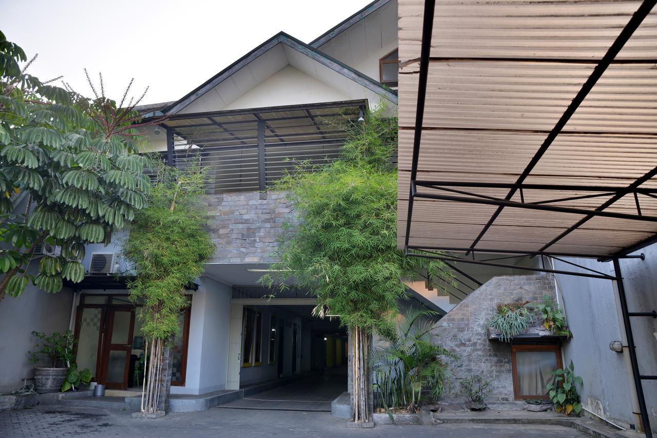 Zen Cipedes Tengah Homestay Bandung