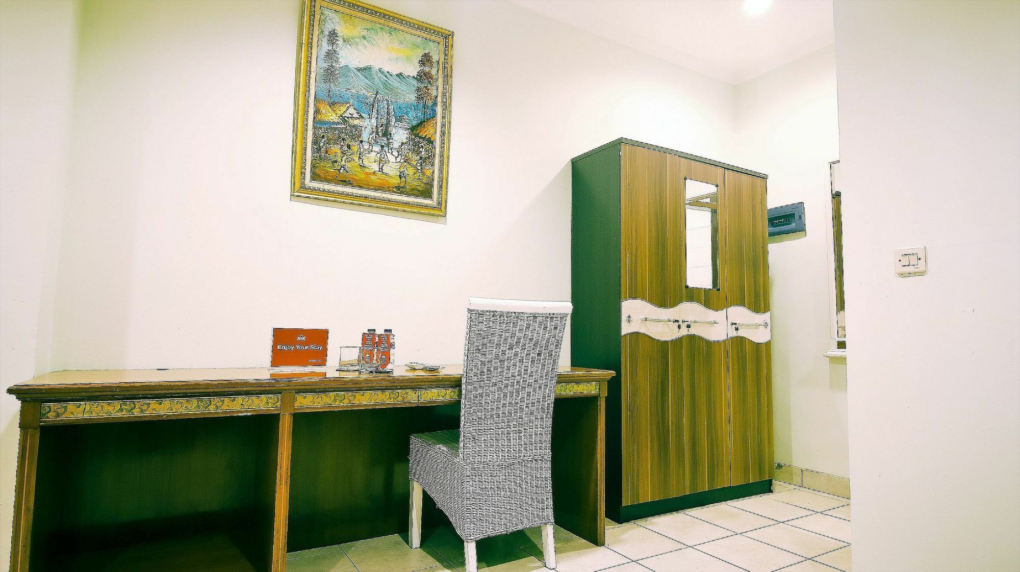 Zen Cipedes Tengah Homestay Bandung